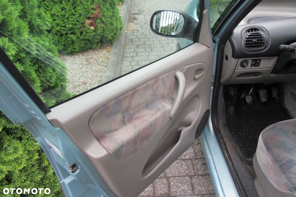 Citroën Xsara Picasso - 9