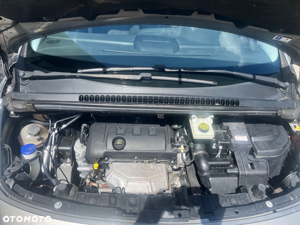 Peugeot 3008 1.6 Premium - 10