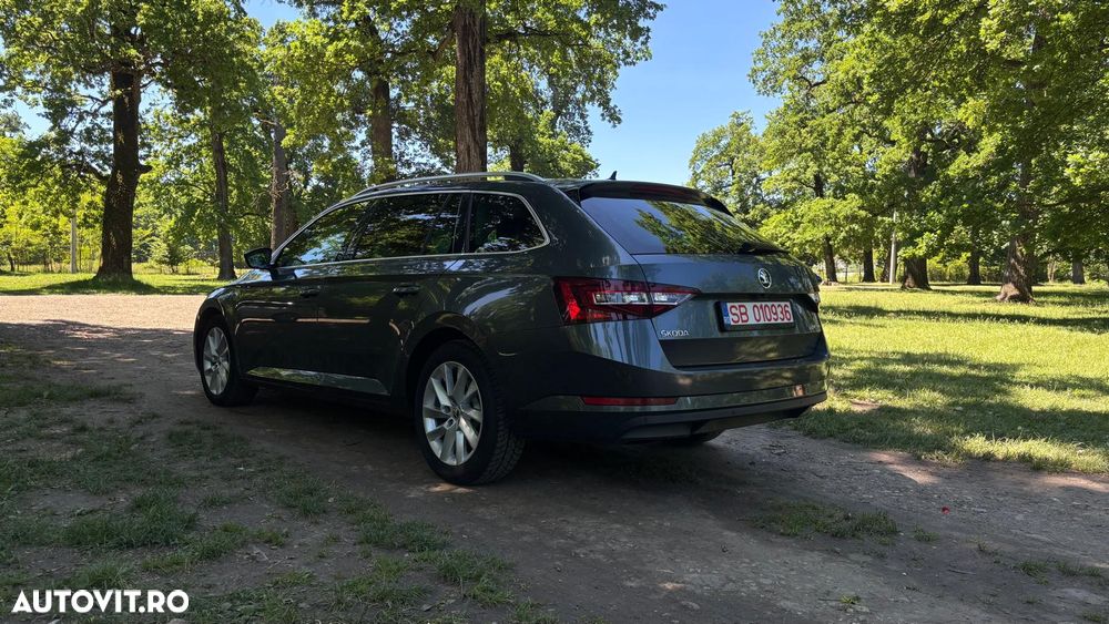 SKODA Superb 2019 — imagine 17