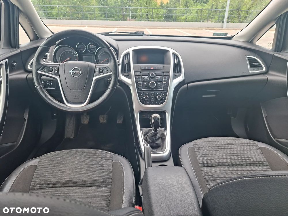 Opel Astra 1.4 T Cosmo - 10