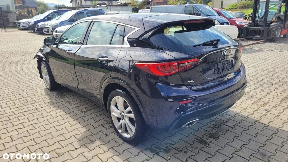 Infiniti Q30 2.2d DCT AWD Premium - 3