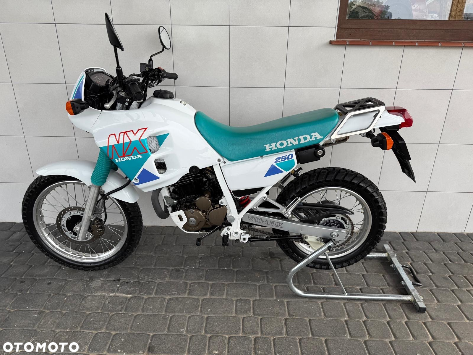Honda NX