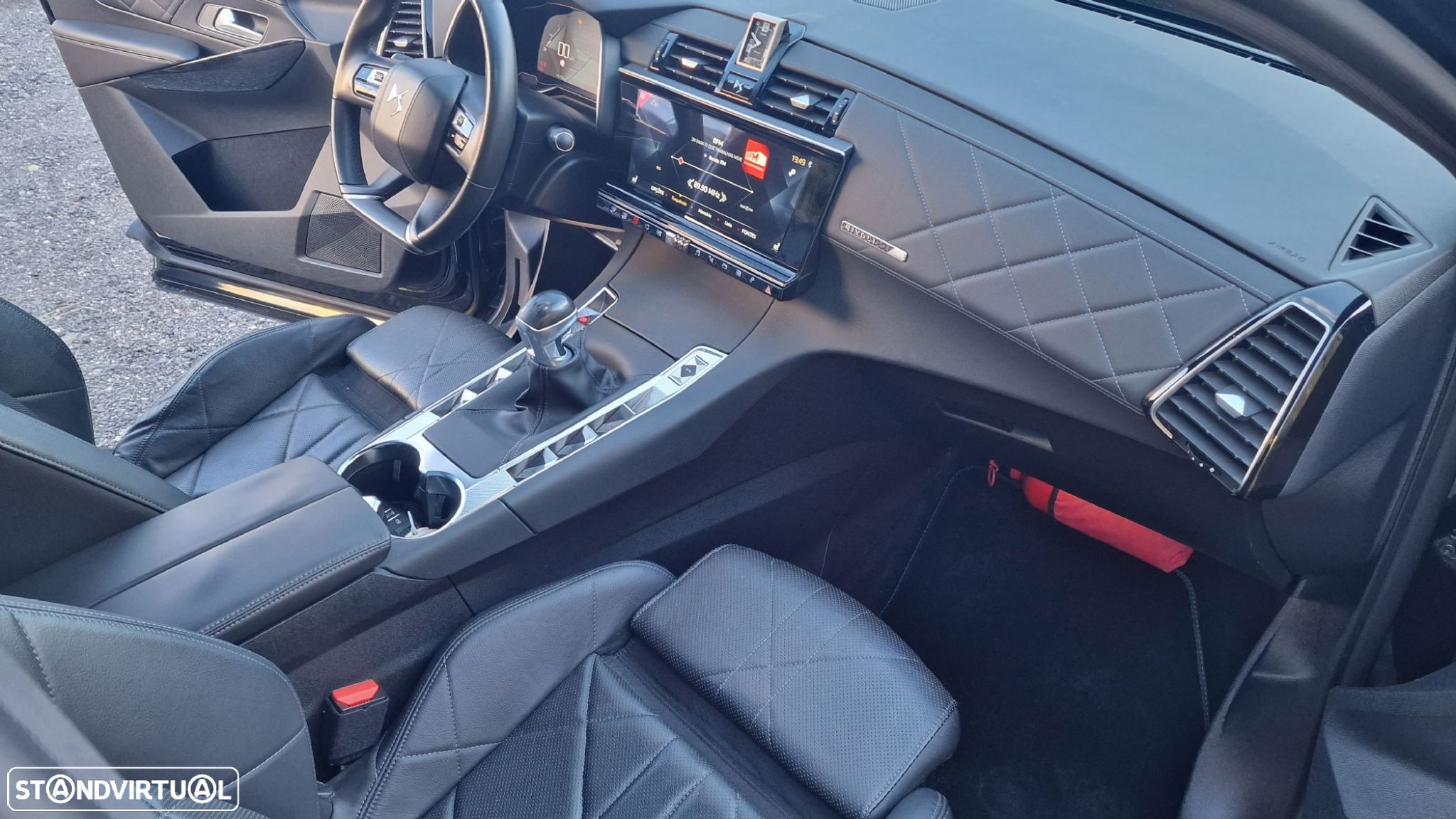 DS DS7 Crossback - 37