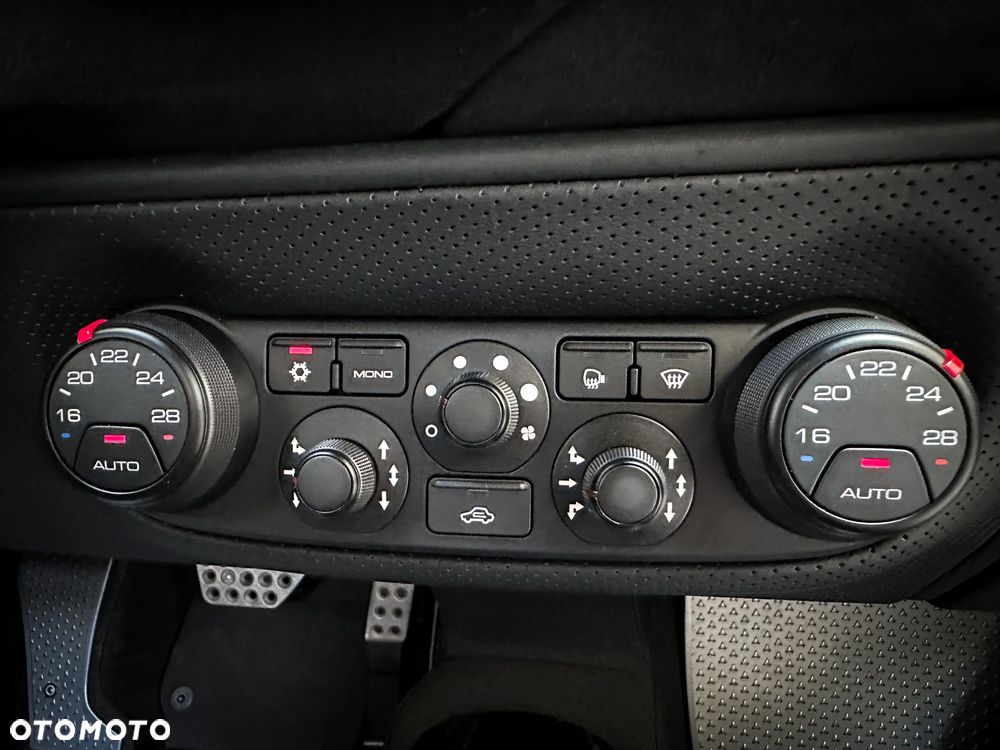 Ferrari 488 Pista - 34