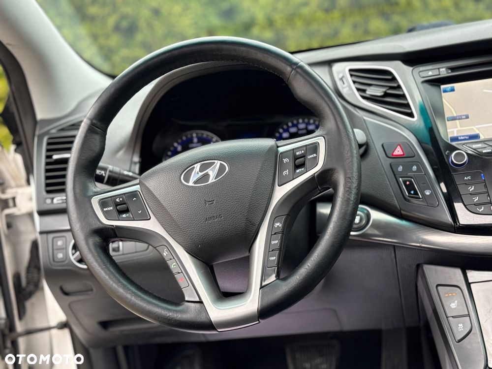 Hyundai i40 Kombi blue 1.7 CRDi DCT Premium - 8