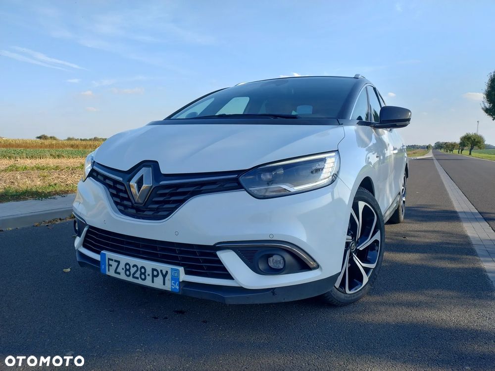 Renault Grand Scenic - 1