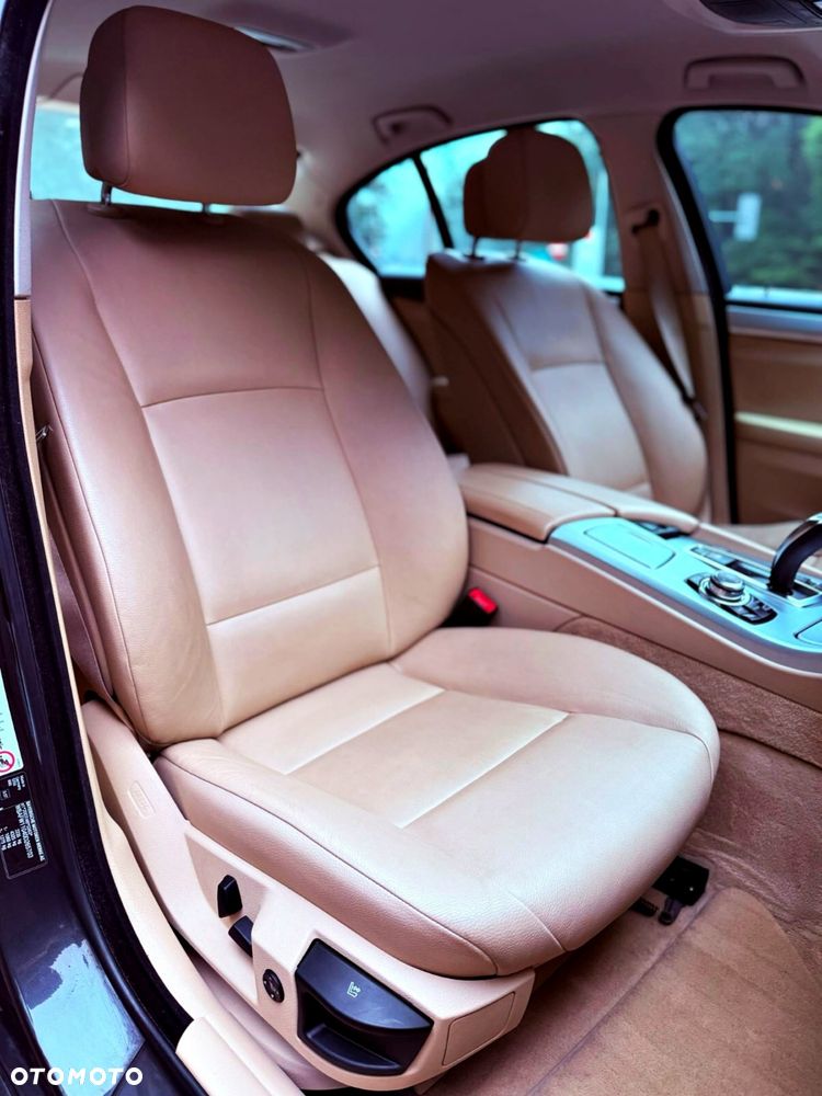 BMW Seria 5 - 8