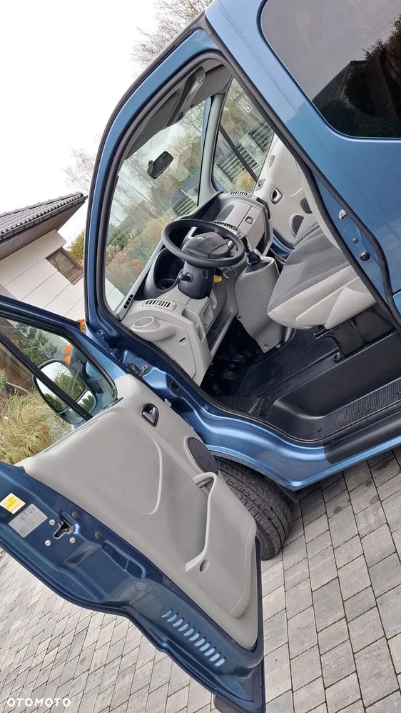 Renault Trafic L1H1 Passenger Lux - 11