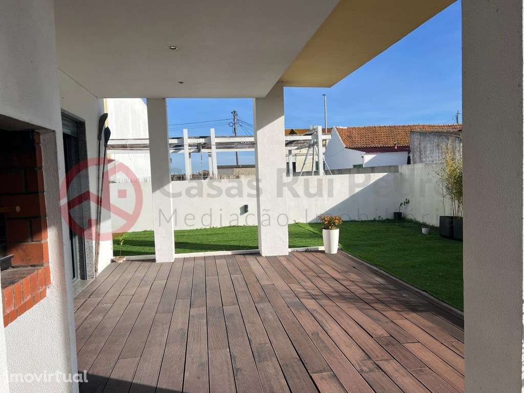 Moradia T4 Isolada, com garagem, Barreiro - Grande imagem: 4/23