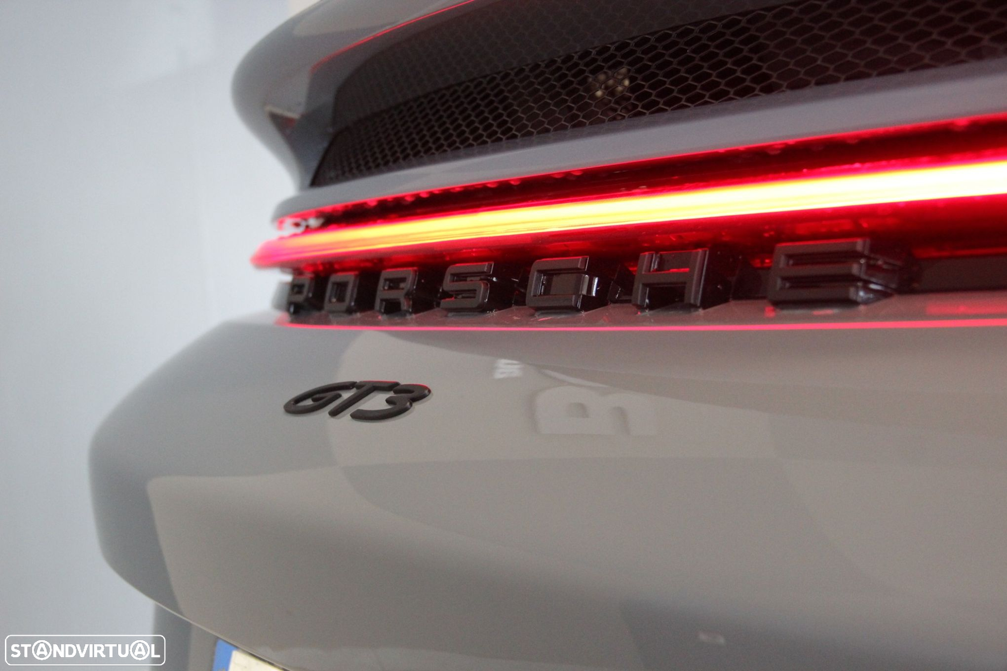 Porsche 911 (992) - 18