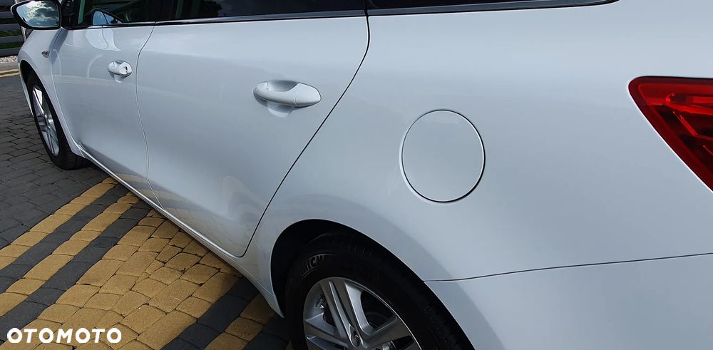 Kia Ceed 1.6 CRDi 136 ISG Platinum Edition - 21