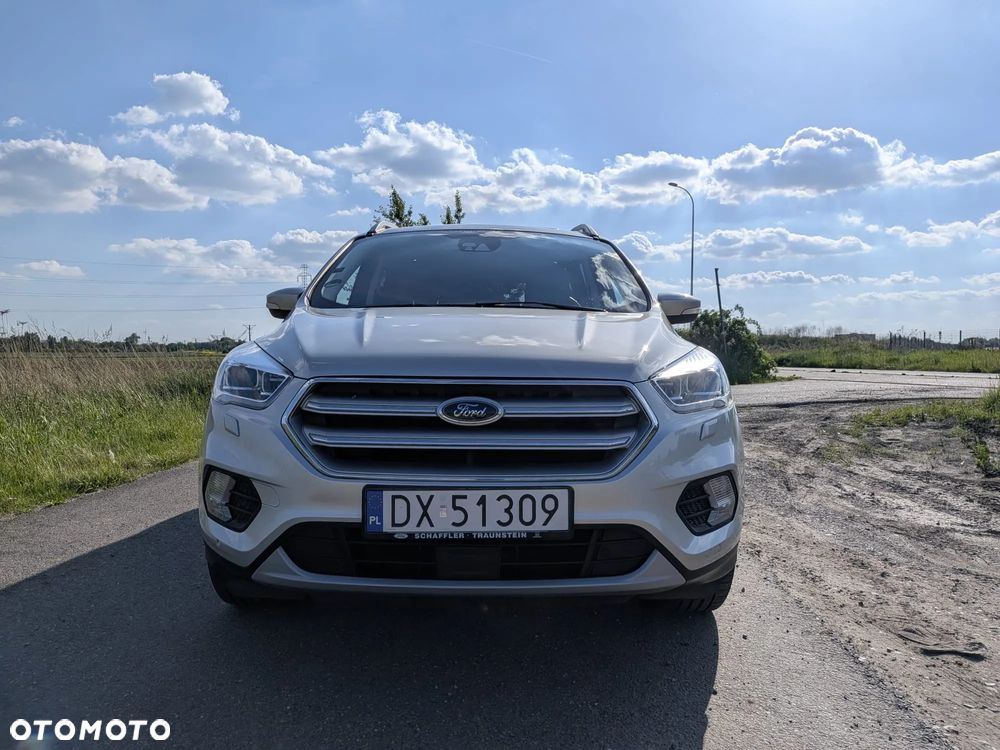 Ford Kuga 1.5 EcoBoost 4x4 Titanium - 3