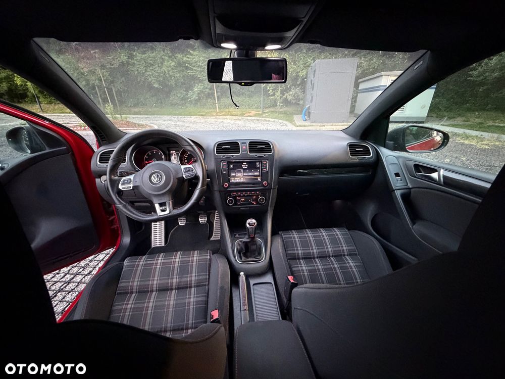 Volkswagen Golf 2.0 TSI GTI - 10