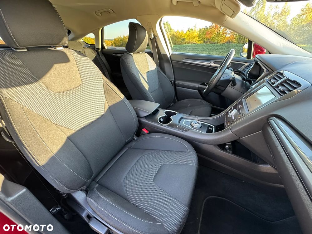 Ford Mondeo - 23
