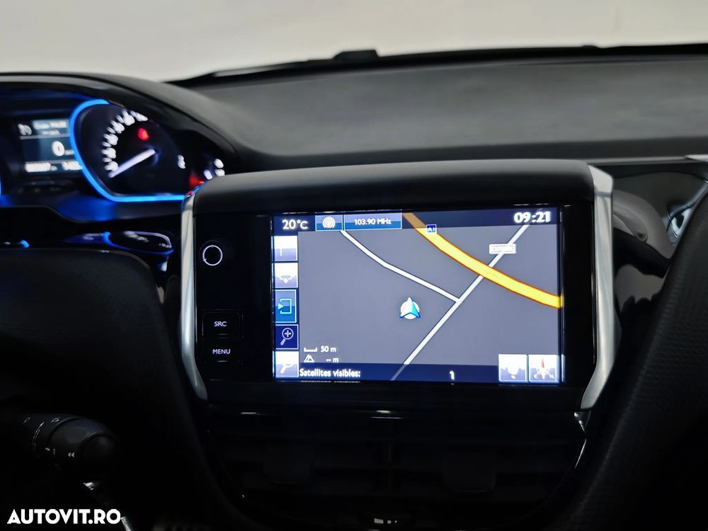 Peugeot 2008 PureTech 110 Stop&Start EAT6 Allure - 10