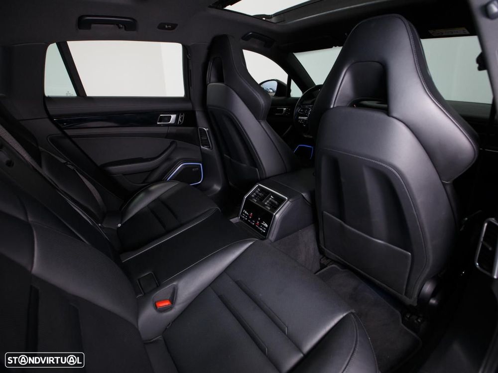 Porsche Panamera Sport Turismo 4S E-Hybrid - 10
