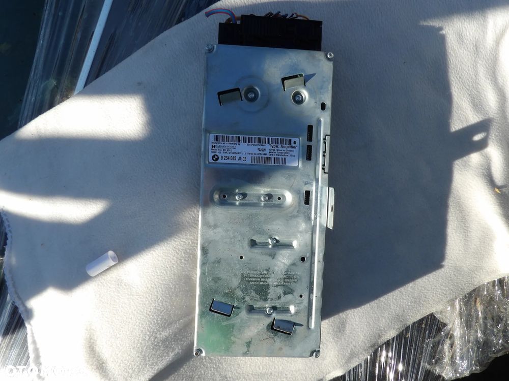 BMW - F10,F11 - WZMACNIACZ HARMAN BECKER - 9234085 - 1