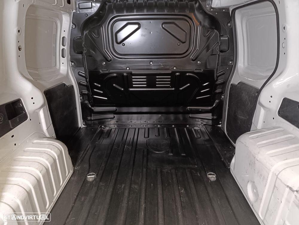 Fiat Fiorino 1.3 M-jet Adventure - 17