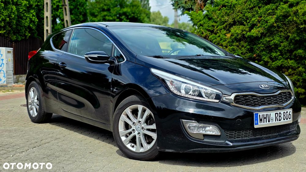 Kia Ceed 1.6 CRDi 115 Dream-Team Edition - 10