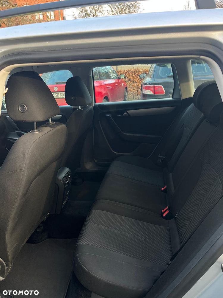 Volkswagen Passat 2.0 TDI 4Motion DSG BlueMotion Tech Comfortline - 15
