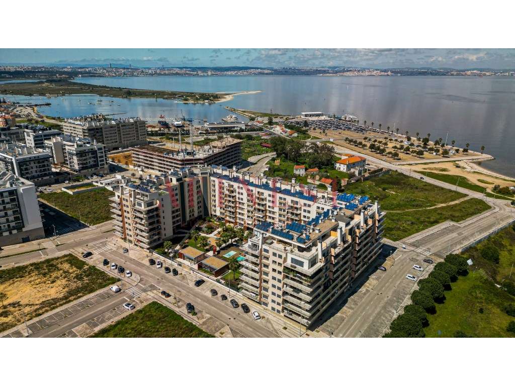 APARTAMENTO T2 RIVER TERRACES - QUINTA DA TRINDADE SEIXAL VISTA TOT... - Grande imagem: 3/28
