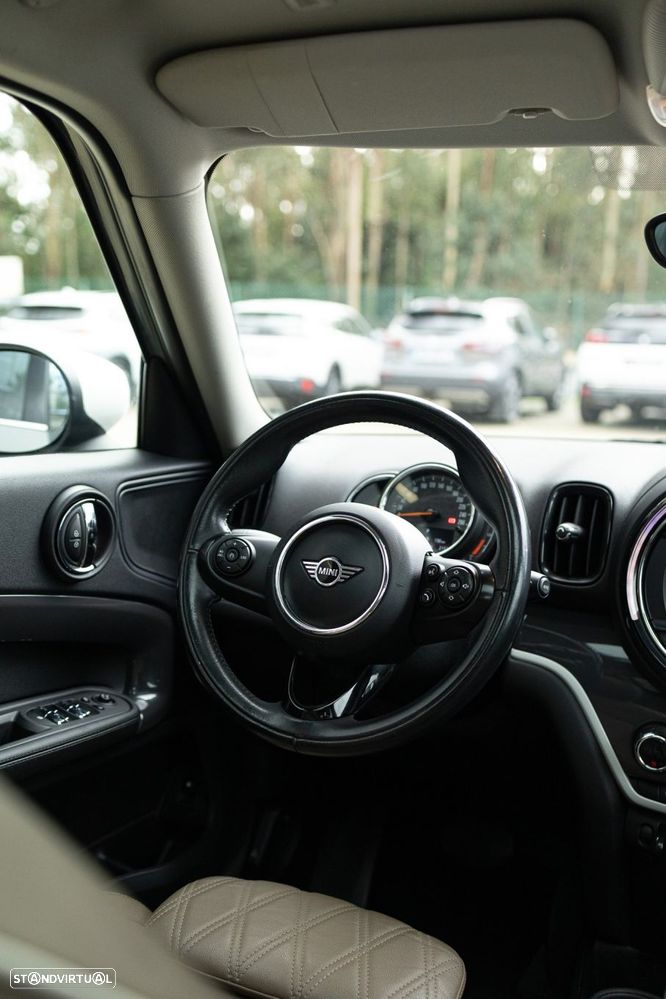 MINI Countryman Cooper SE ALL4 Auto - 27