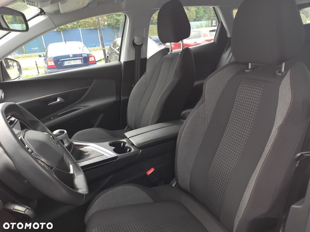 Peugeot 3008 1.5 BlueHDi Active S&S - 11