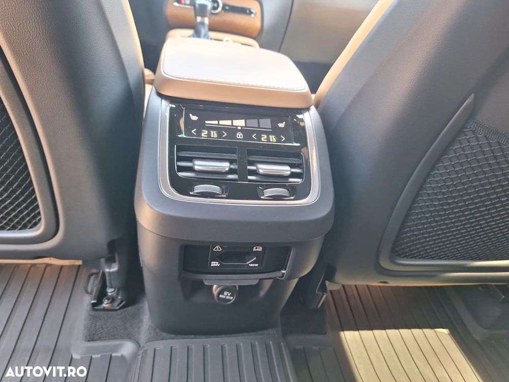 Volvo XC 90 D5 AWD Inscription - 32