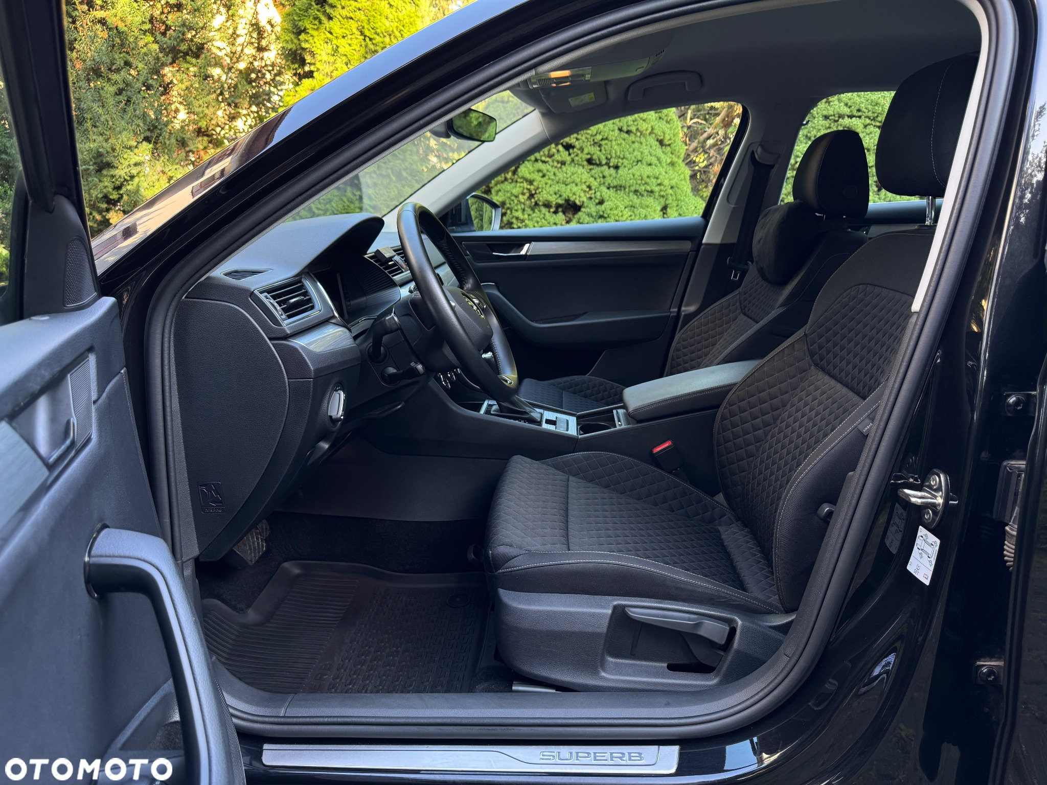 Skoda Superb 1.5 TSI Ambition DSG - 28