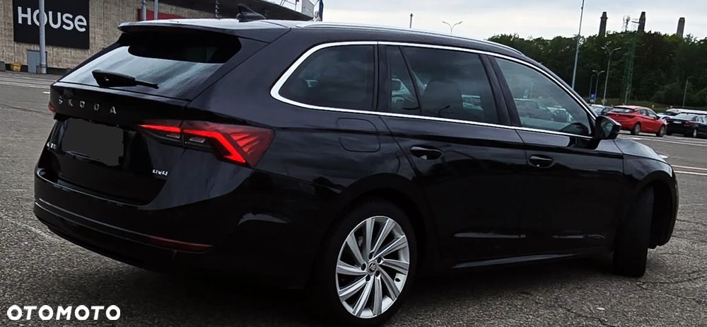 Skoda Octavia 2.0 TDI 4x4 Style DSG - 9