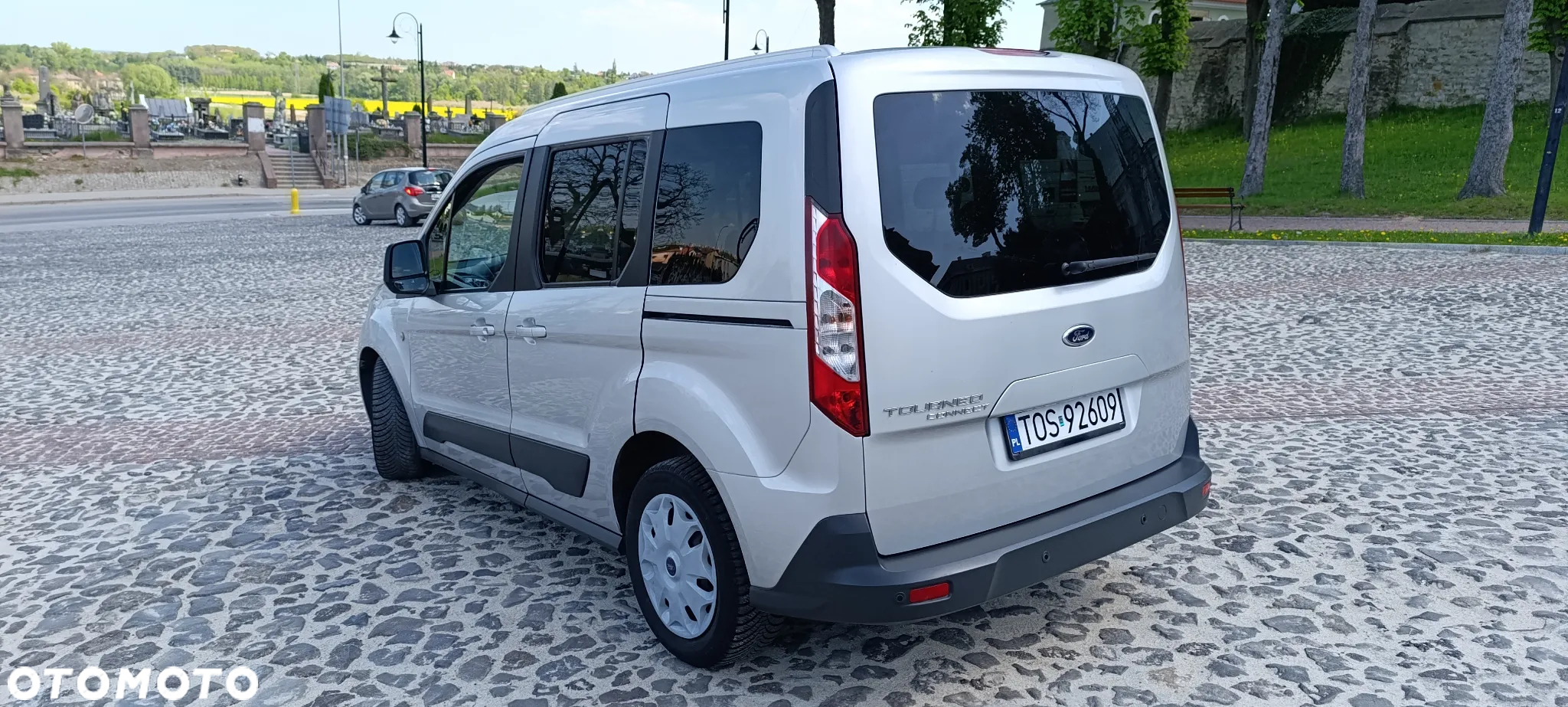 Ford Tourneo Connect - 8