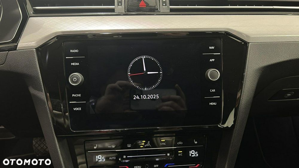 Volkswagen Passat 2.0 TDI EVO Business DSG - 19