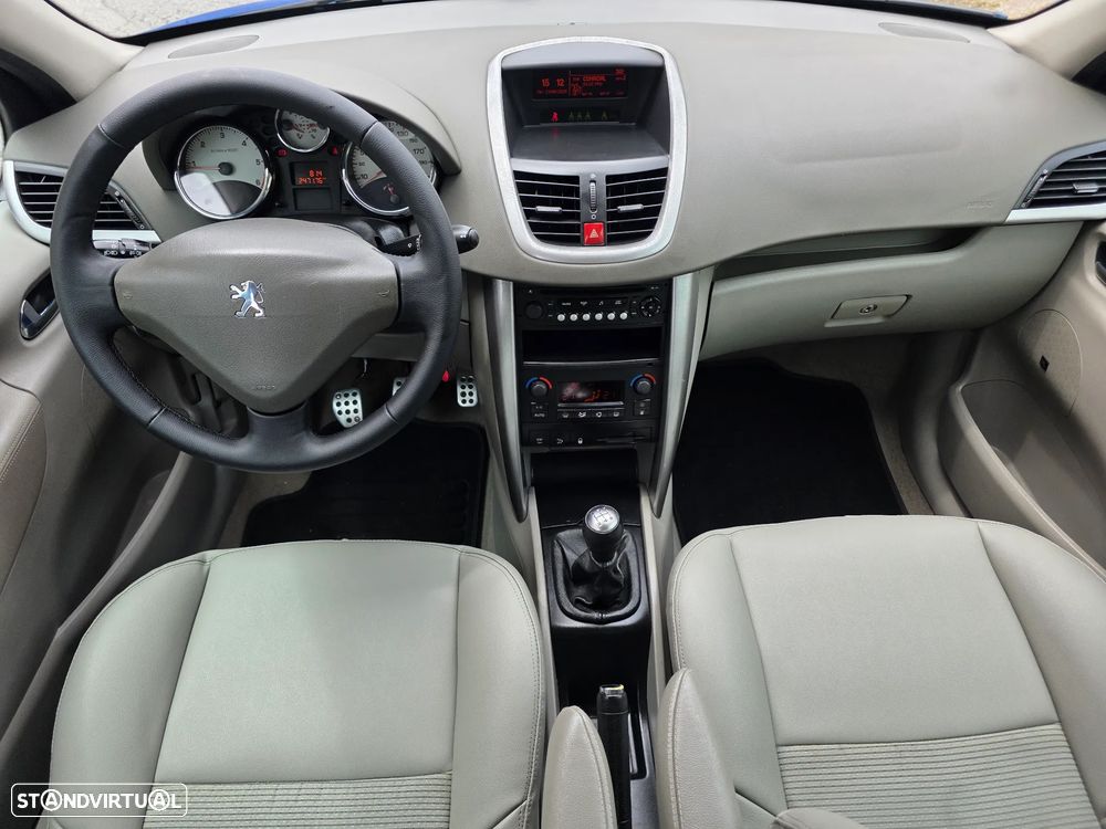 Peugeot 207 1.6 HDi Sport - 12
