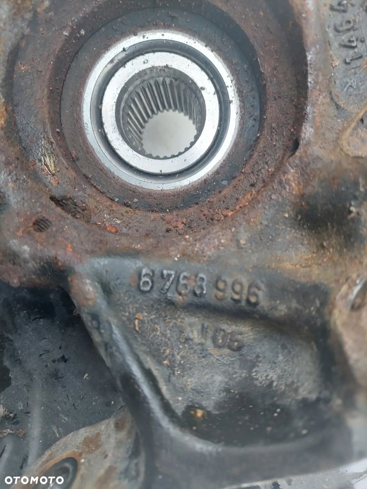 BMW E90 E92 XDRIVE ZWROTNICA Z PIASTA PRAWA LEWA 6768995 6768996 - 2