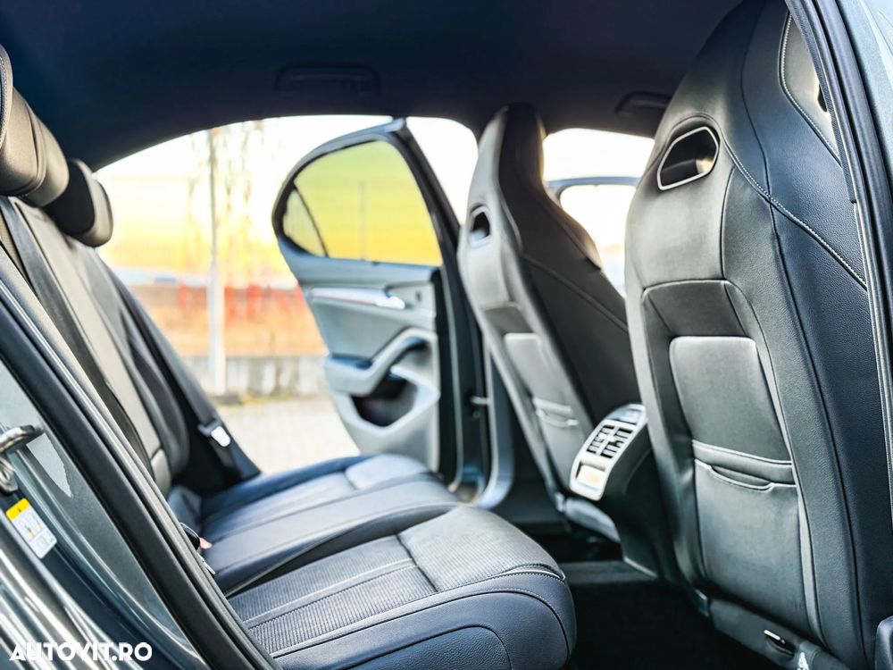 Skoda Superb 2.0 TSI 265 CP 4x4 DSG Sportline - 23