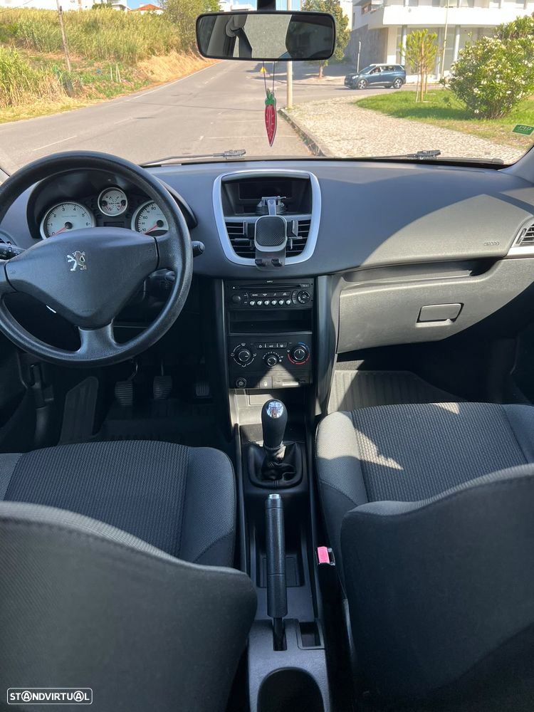 Peugeot 207 1.4 16V Active - 15