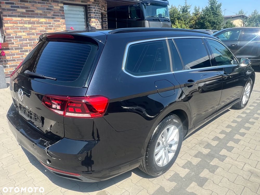 Volkswagen Passat 2.0 TDI SCR Business - 5