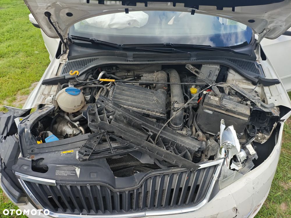 Skoda RAPID 1.2 TSI Style - 12