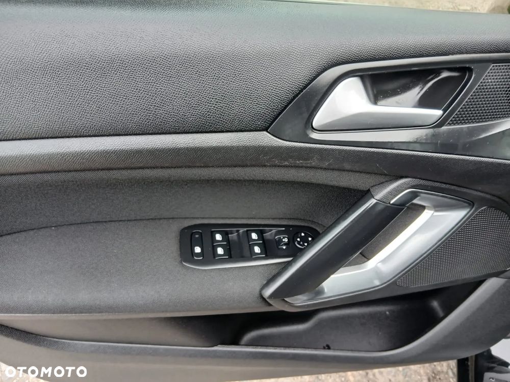 Peugeot 308 1.6 BlueHDi Business Line S&S - 18