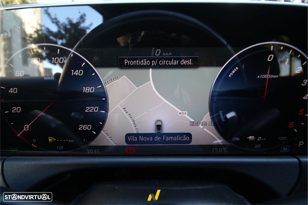 Mercedes-Benz E 300 de 4Matic T 9G-TRONIC AMG Line - 18