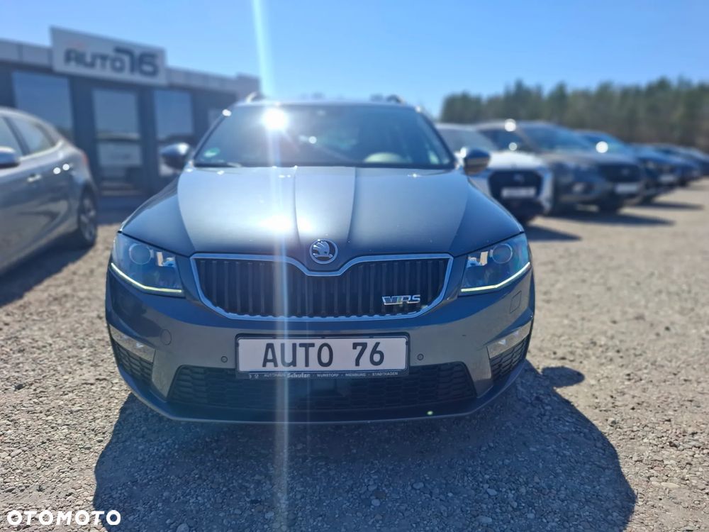 Skoda Octavia 2.0 TDI DSG RS - 2