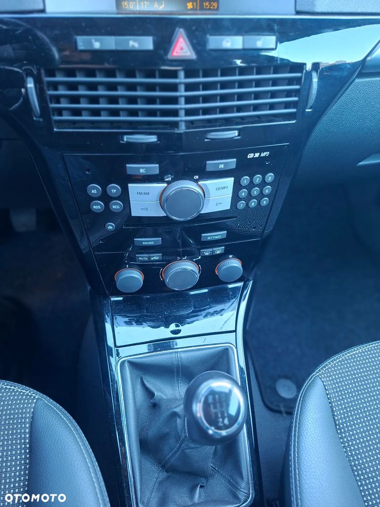 Opel Astra - 24