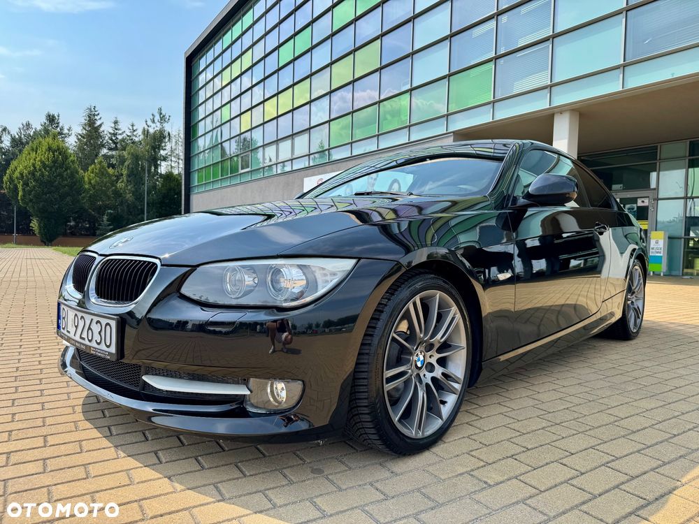 BMW Seria 3 320i - 1