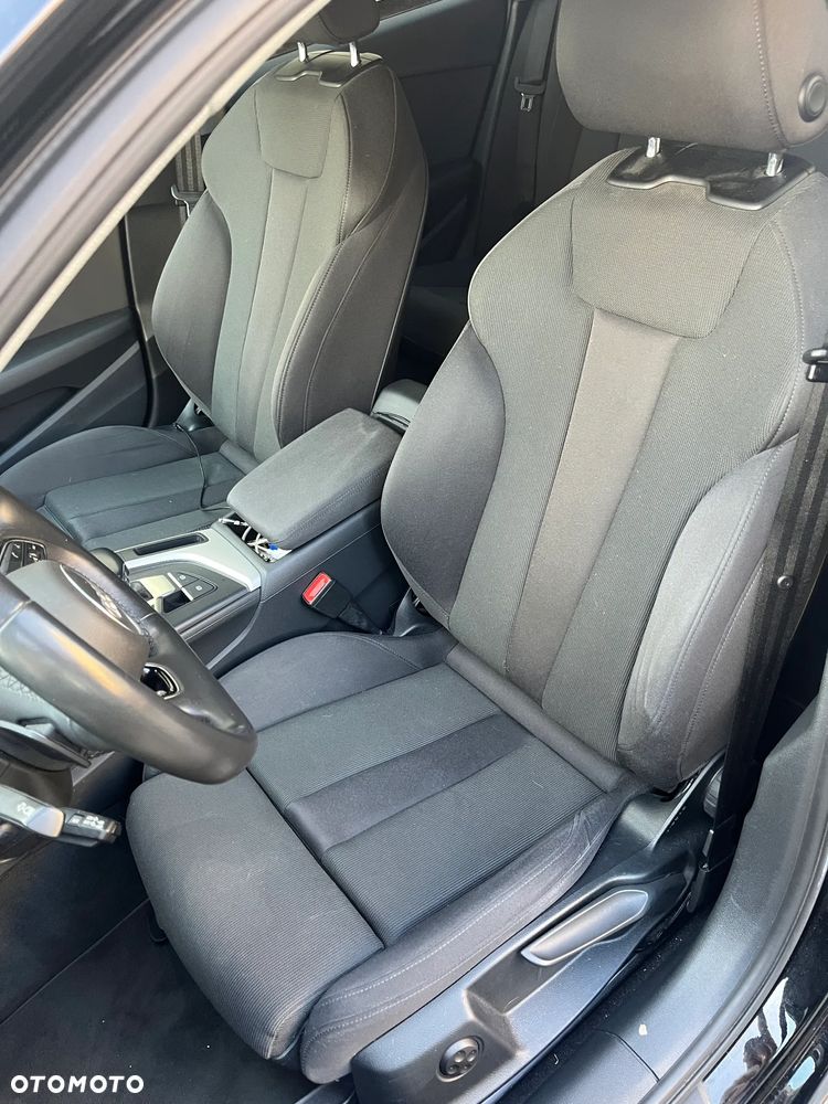 Audi A4 Limousine - 11