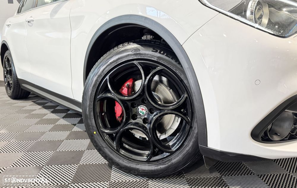 Alfa Romeo Stelvio 2.2 D Super AT8 - 10