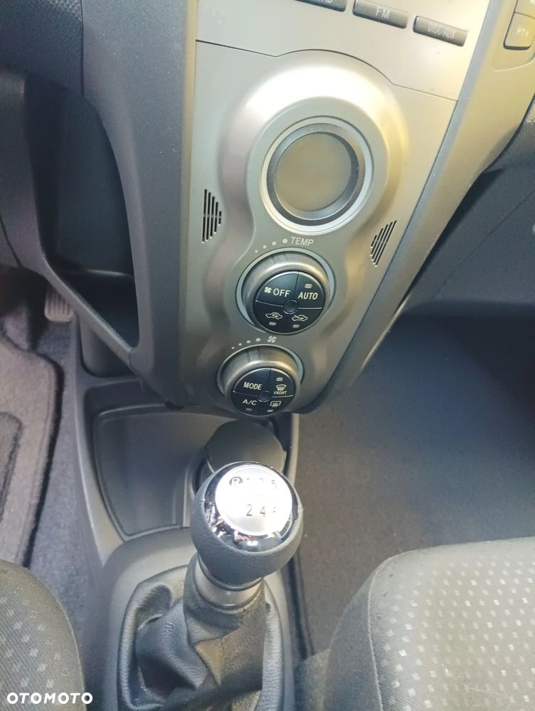 Toyota Yaris 1.33 VVT-i Cool - 14