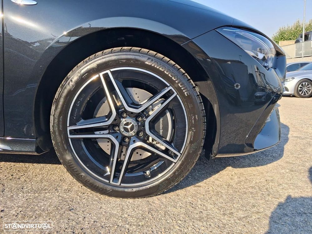 Mercedes-Benz CLA 250 e Shooting Brake AMG Line - 4