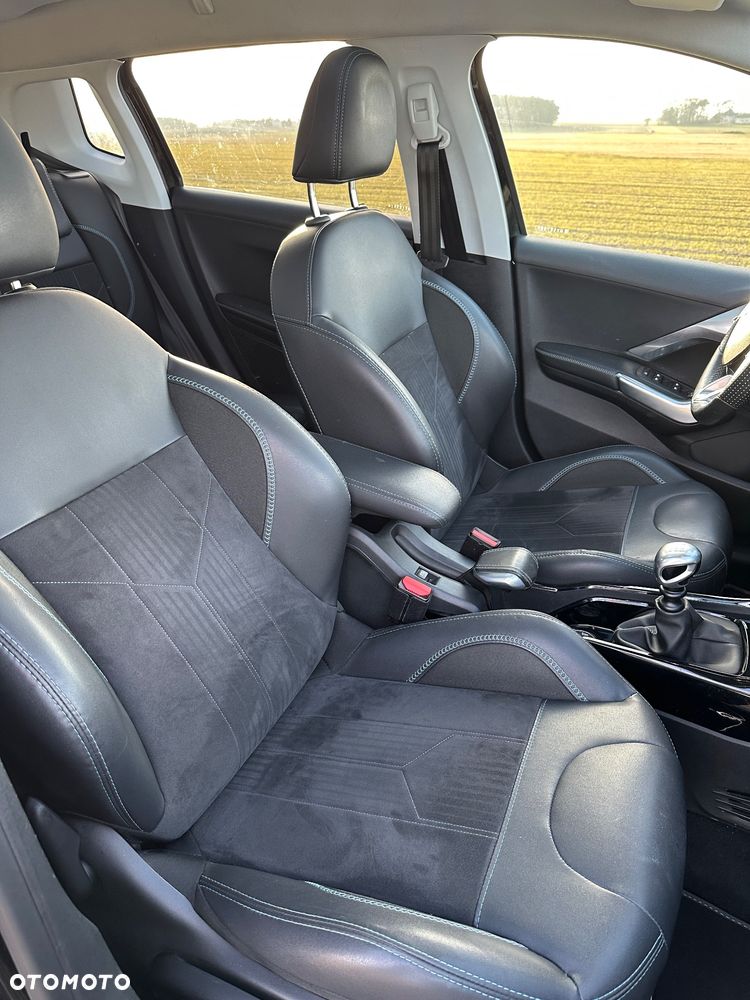 Peugeot 2008 PureTech 130 Stop&Start Crossway - 28