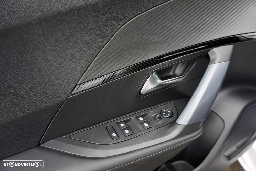 Peugeot 2008 1.2 PureTech Allure - 9