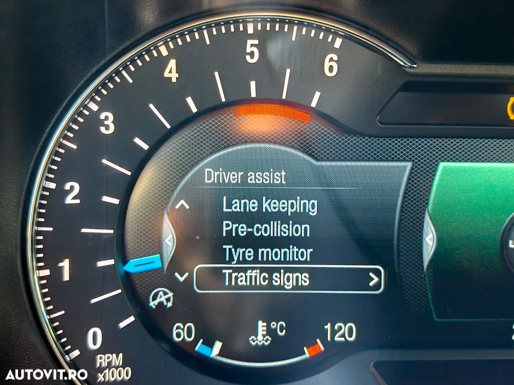 Ford Mondeo Turnier 2.0 TDCi Start-Stopp Titanium - 17